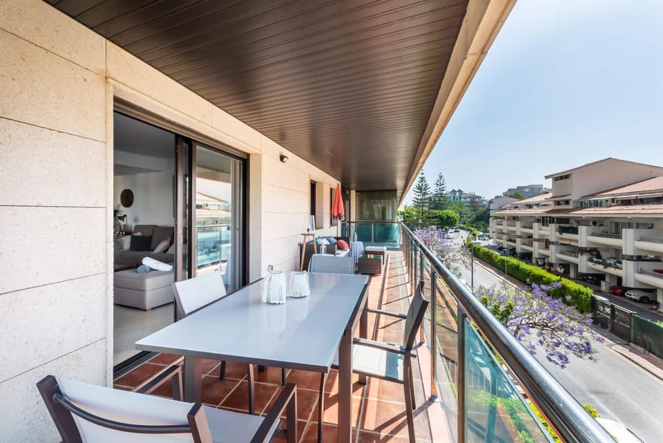 Property building, Patio, Day, View (from property/room), Balcony/Terrace, Balcony/Terrace, Seating area, Dining area
