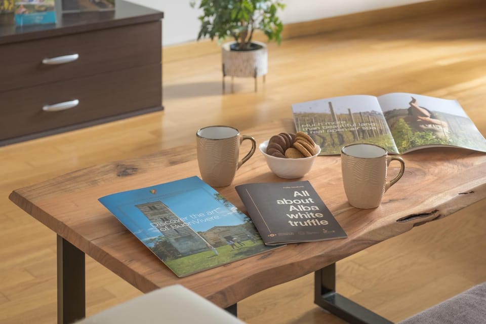 TV and multimedia, Living room, Entertainment, Entertainment, hair dresser, internet, internet, air conditioner, air conditioner