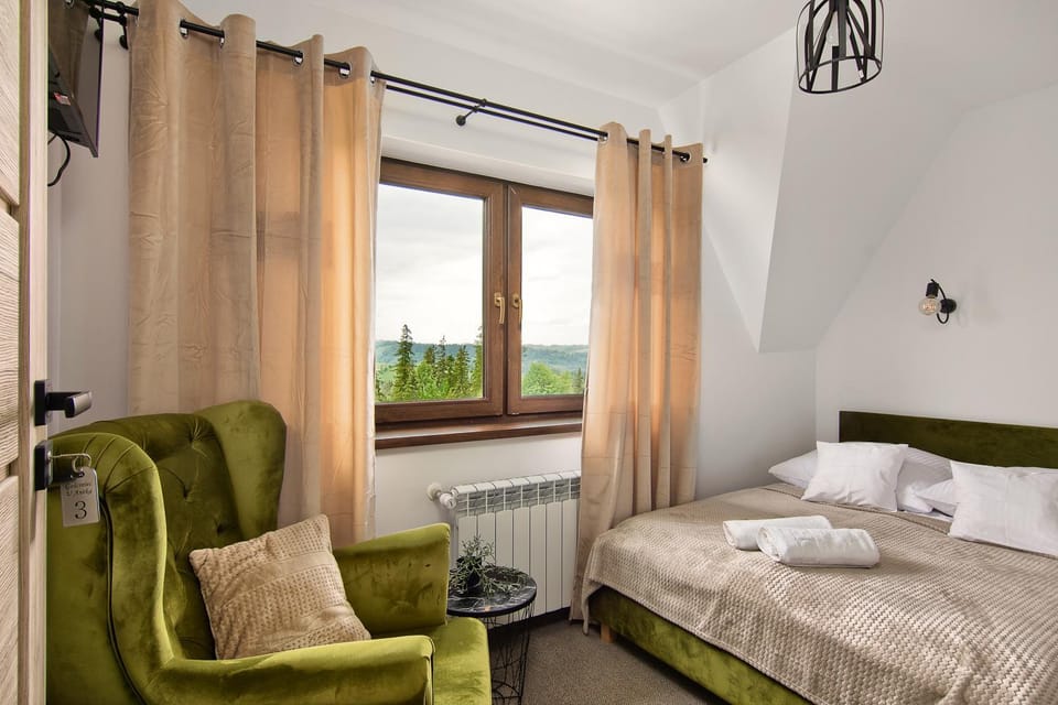 Bed, Photo of the whole room, Bedroom, internet, towels