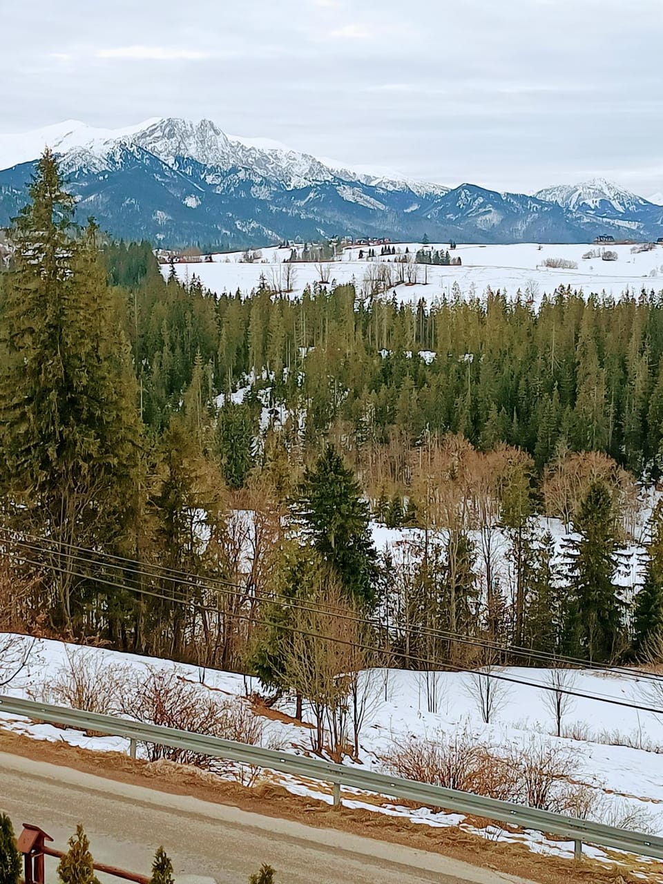 Nearby landmark, Day, Natural landscape, Winter, Mountain view