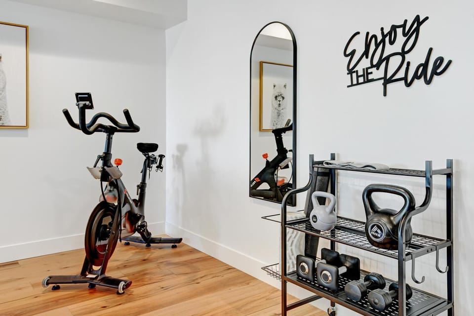 Fitness centre/facilities, Cycling
