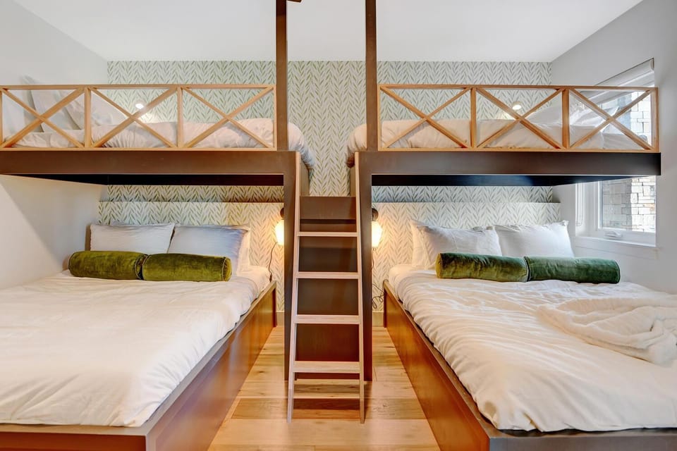 bunk bed