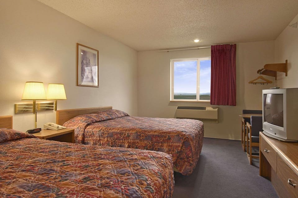 Photo of the whole room, On site