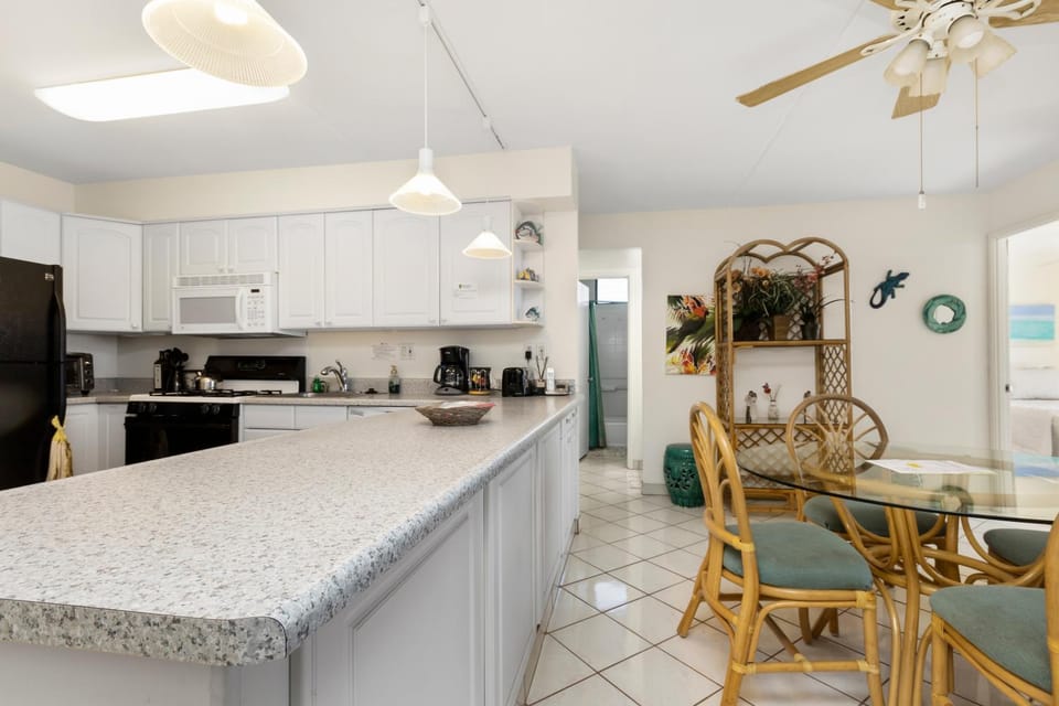 Kihei Akahi D415 Apartment in Wailea