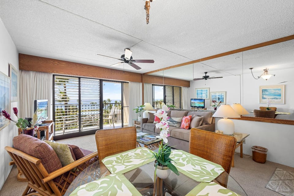 Kihei Akahi D608 Apartment in Wailea