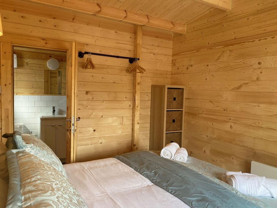 Bed, Bedroom, storage
