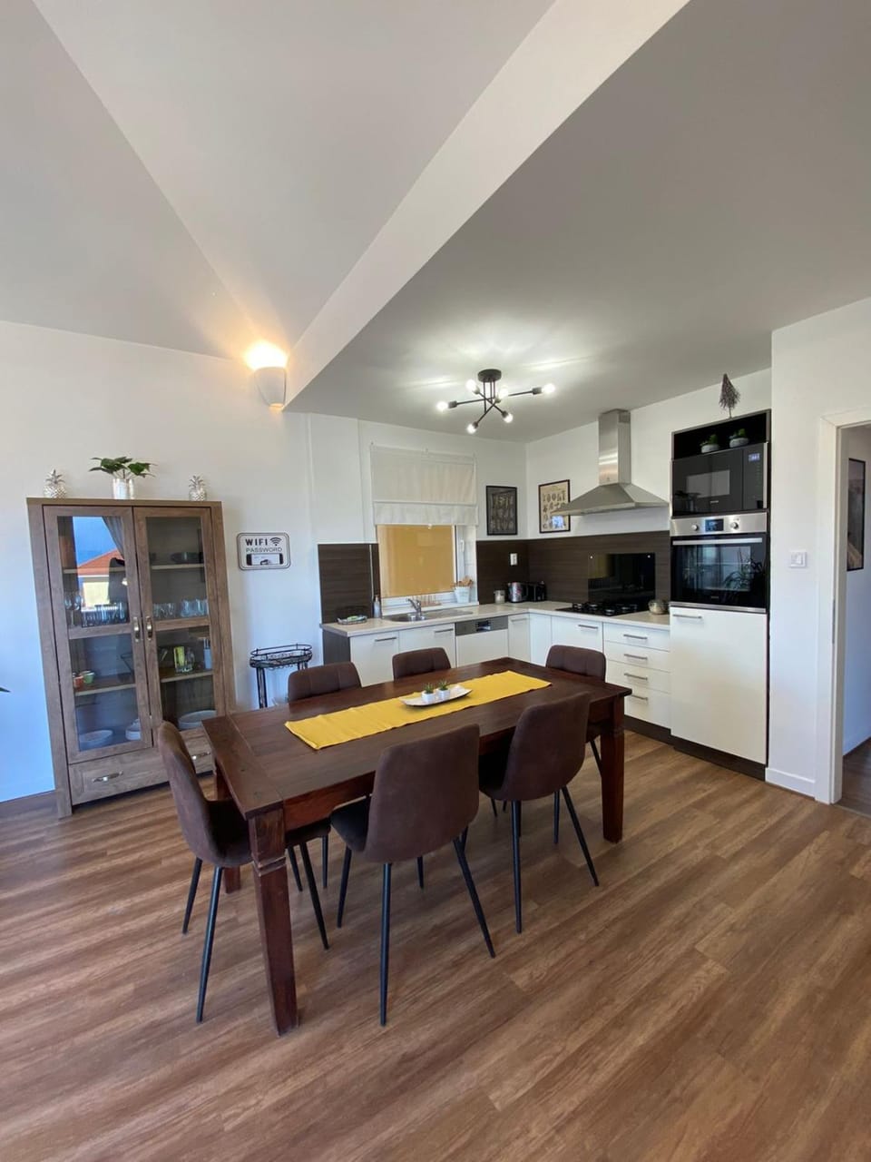 Hillside Apartman Apartment in Hungary