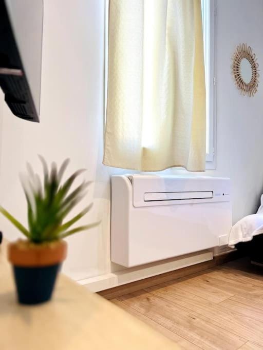 LE RAPHAEL - Studio à 10 min de la mer - Wifi et Climatisation Apartment in Nice
