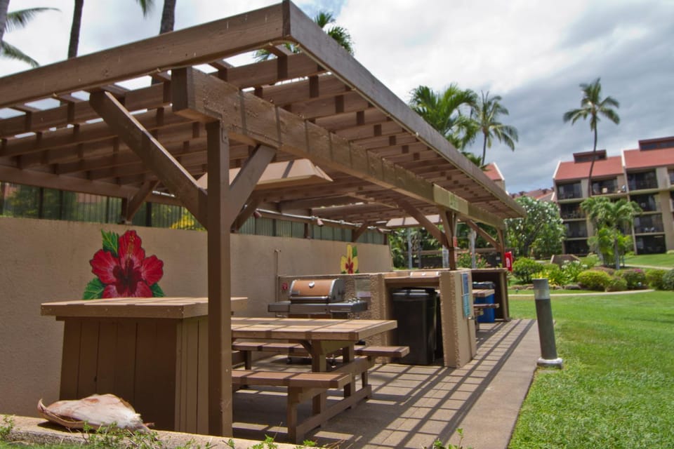 Kamaole Sands 10-410 Apartment in Wailea