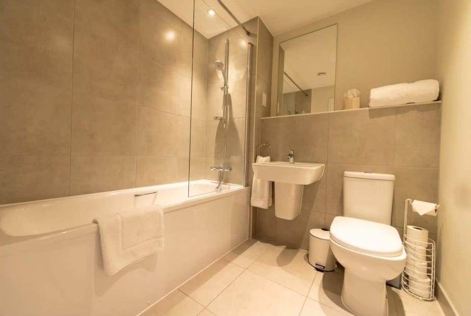 Fantastic 1 Bed Apartment in Crawley Apartment in Crawley