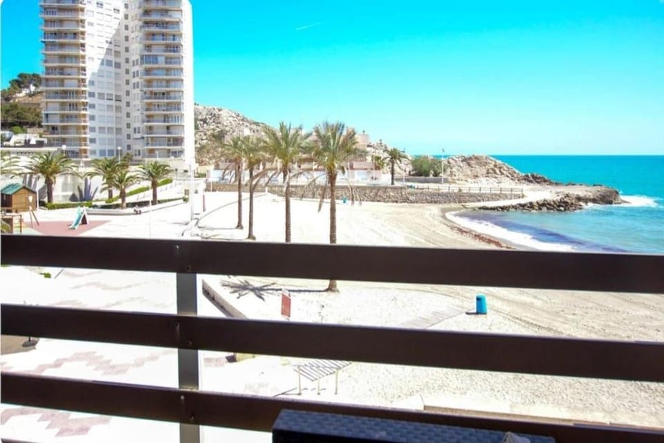 The perfect holiday apartment with fantastic views Apartment in Ribera Baixa