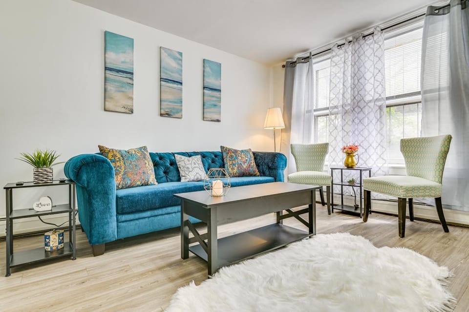Walk to Downtown Albany: Ten Broeck Triangle Apt! Apartment in Albany
