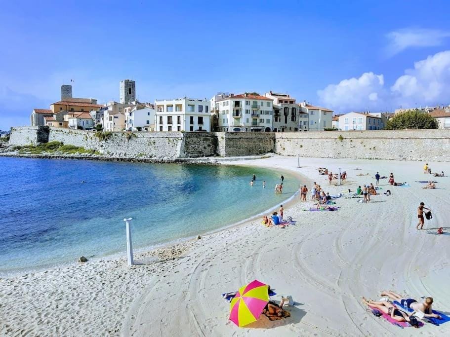 3P central refait à neuf - Parking L430cm x W275cm Apartment in Antibes