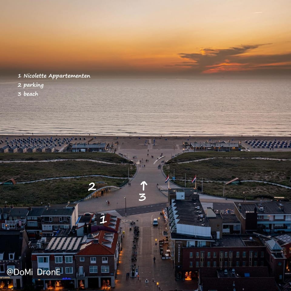 Property building, Area and facilities, Shopping Area