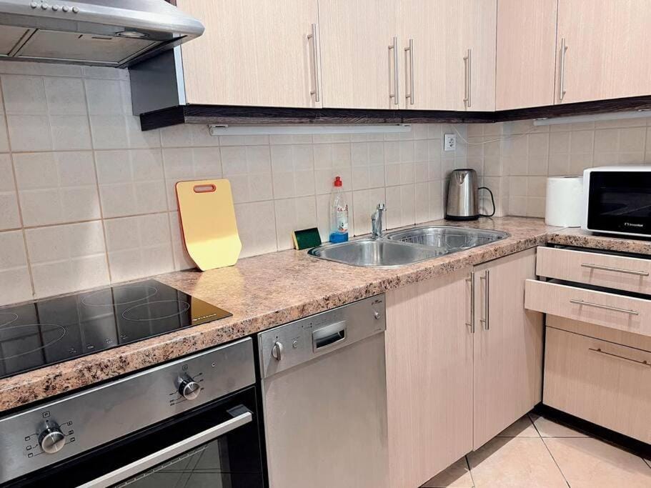 Kitchen or kitchenette, dishwasher, minibar, pet friendly, toaster