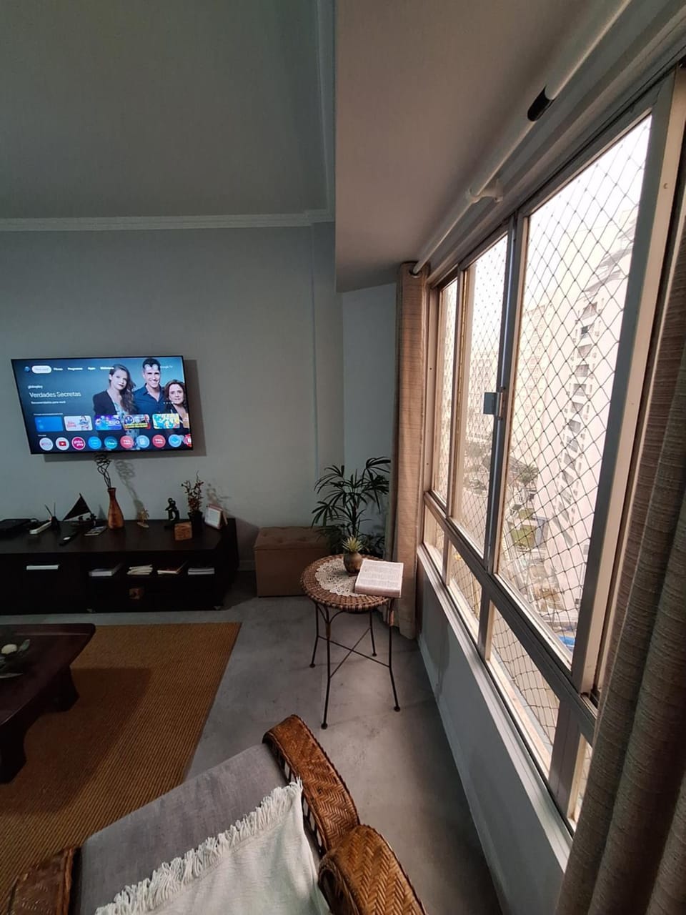 Apartamento Guarujá Pitangueiras 50 metros Praia/3 Dormitórios/Vista do Mar, Sol da manhã Apartment in State of São Paulo