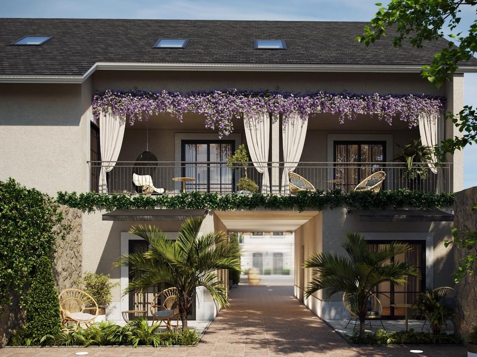 Property building, Day, Balcony/Terrace