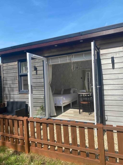 The Garden room Apartment in East Devon District