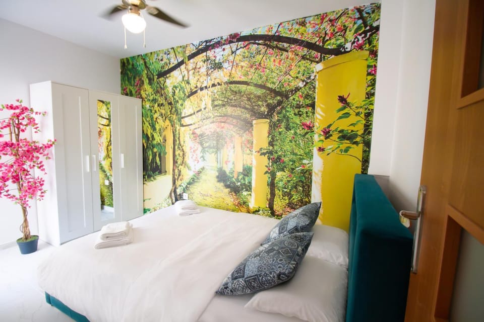 Bed, Bedroom