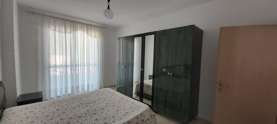 Bedroom, wardrobe
