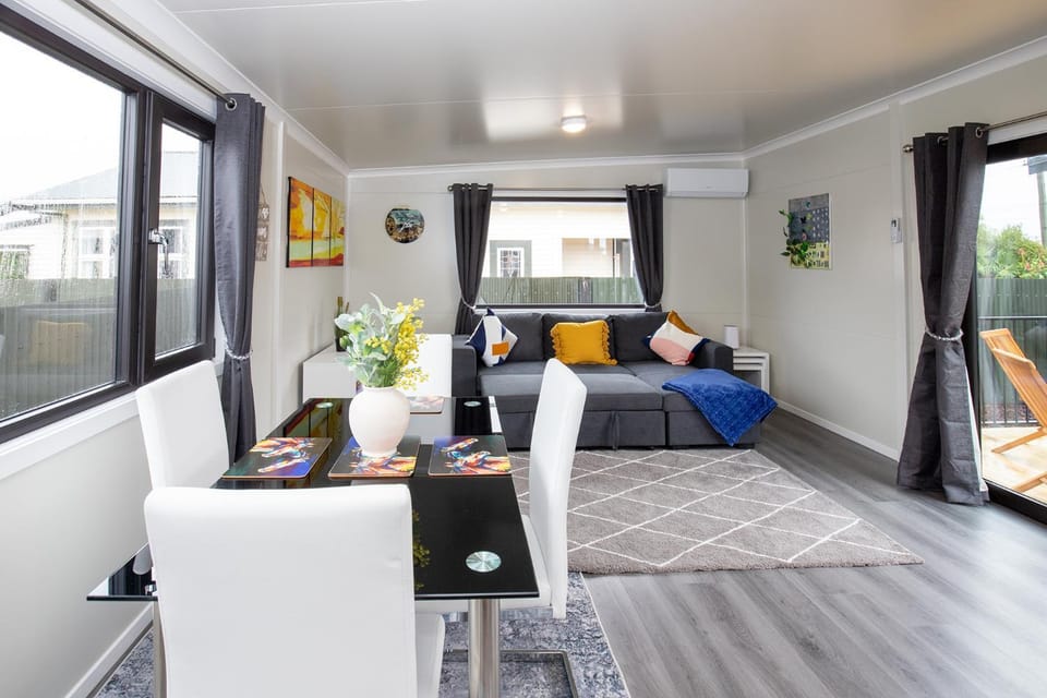 Affordable Modern Accommodation House in West Coast