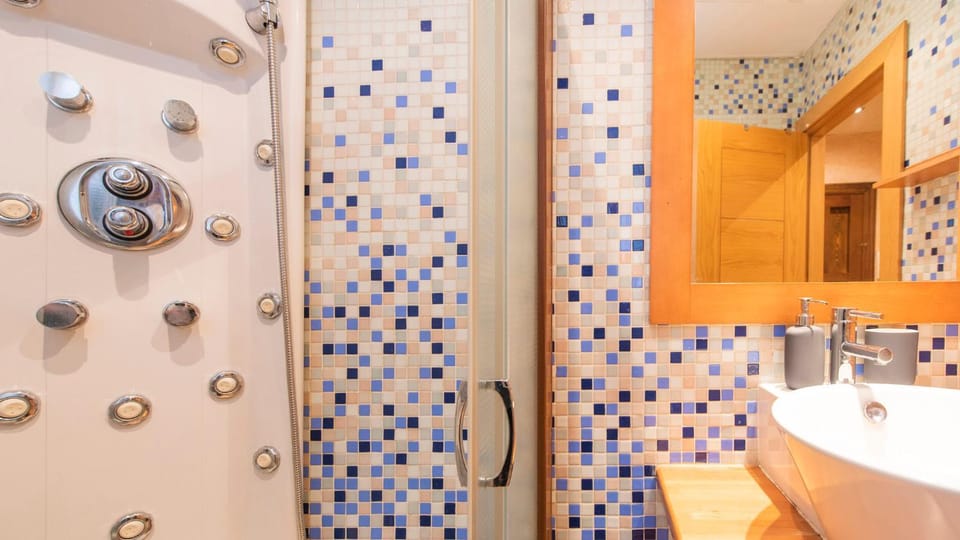 Shower, Bathroom