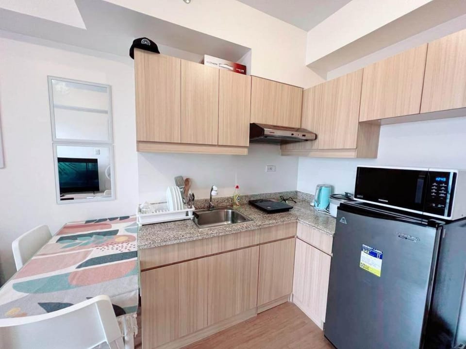 The Celandine A Bonifacio Balintawak Condotel Apartment hotel in Quezon City