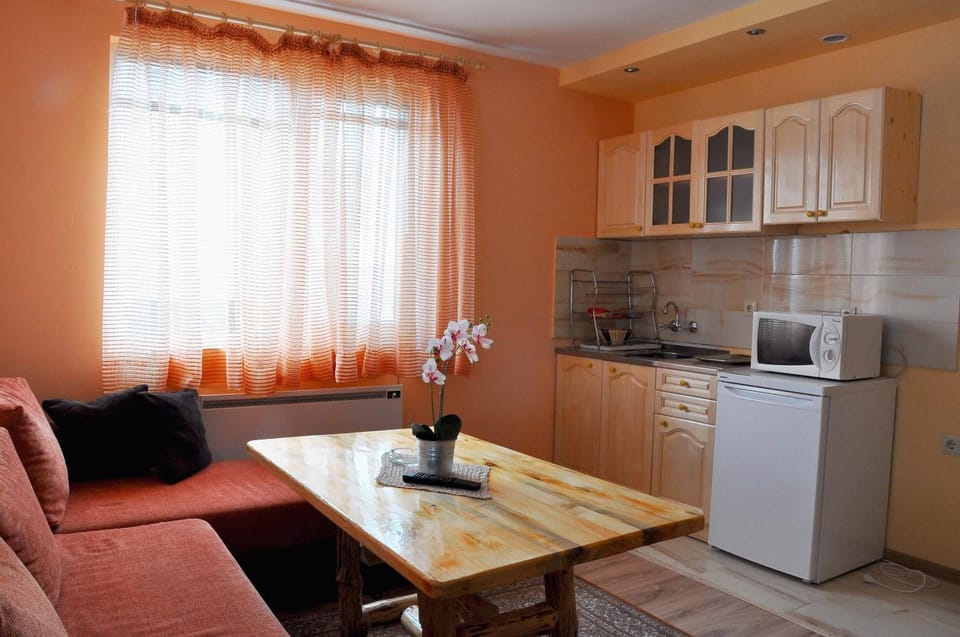 Guest House Eli Bed and Breakfast in North Macedonia