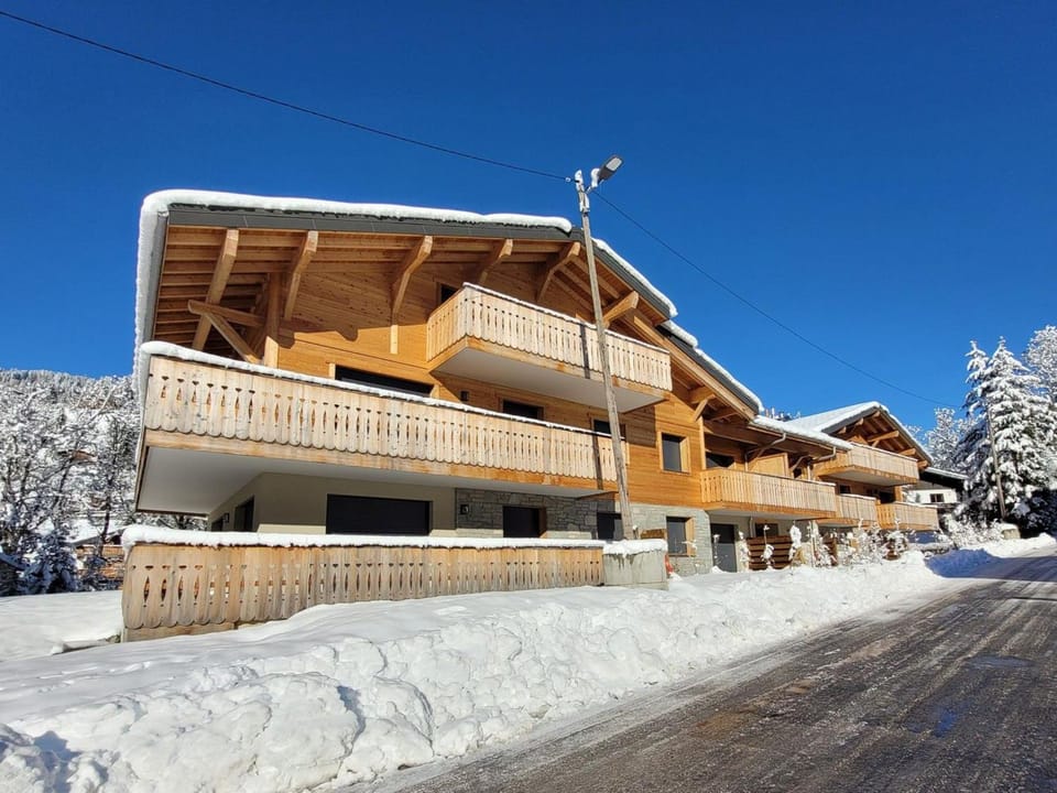 Appartement lumineux 4 pers Les Gets avec parking - FR-1-598-143 Apartment in Les Gets