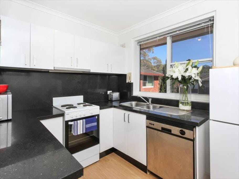 BOT01 - Balmoral Light and Airy Beach Apartment Apartment in Sydney