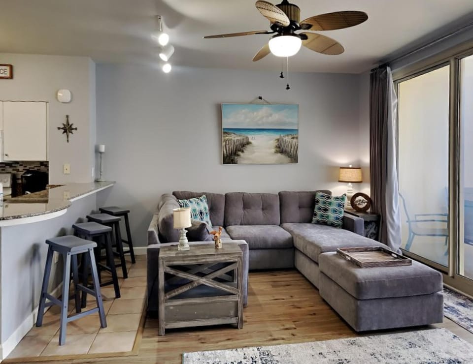 Balcony/Terrace, Kitchen or kitchenette, Living room, Seating area, furniture