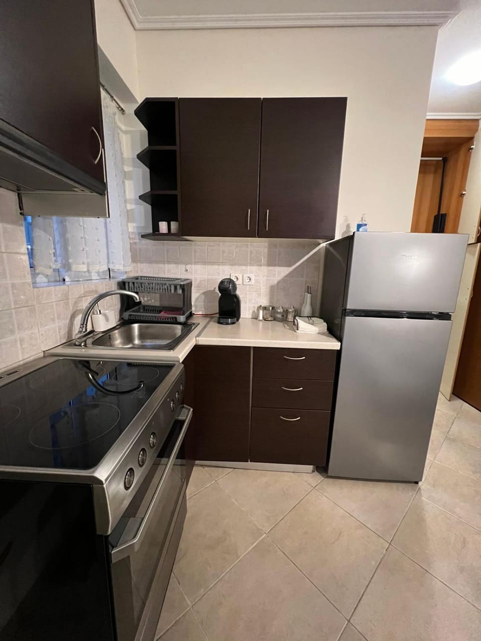 Coffee/tea facilities, kitchen, kitchen