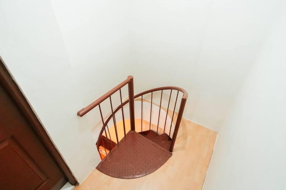 Cozy BNB - Unit L Apartment in Batangas