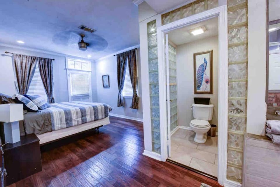 Step into the French Quarter Apartment in Faubourg Marigny