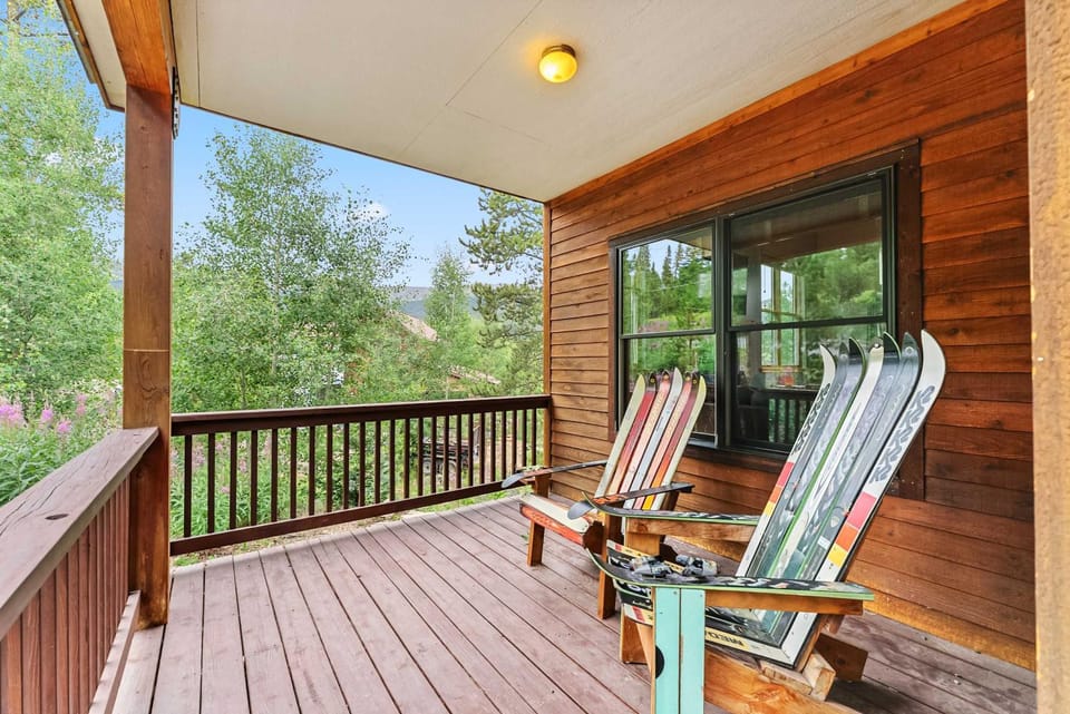 Peak 7 Mountain Lodge - Hot Tub & Expansive Views House in Breckenridge