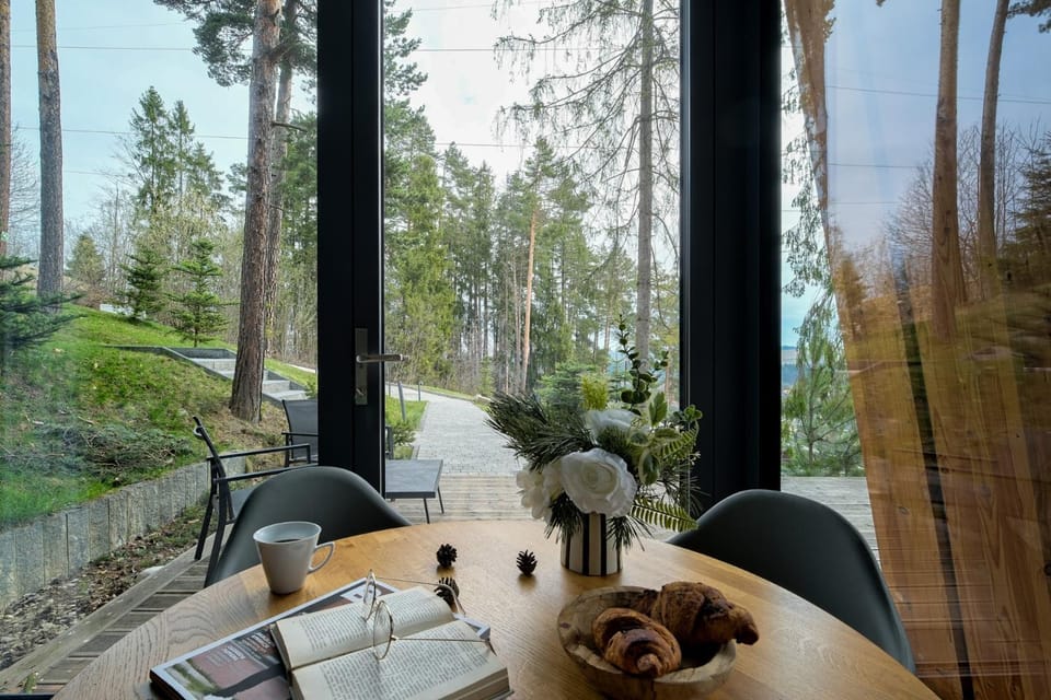Dining area, Breakfast