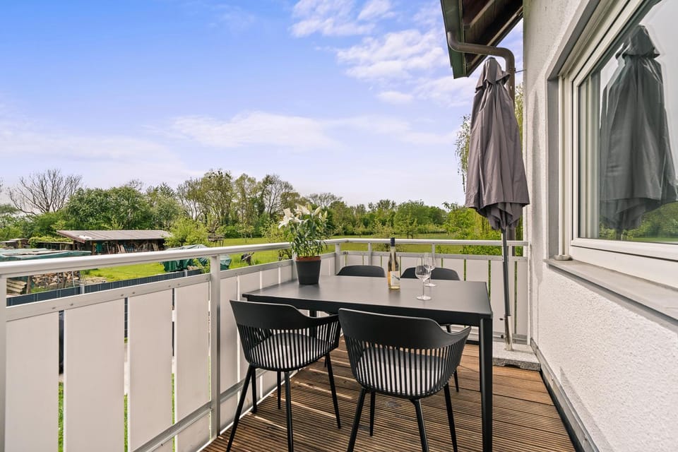 Ferien-Apartment Seehas - mit priv Strandzugang Apartment in Friedrichshafen