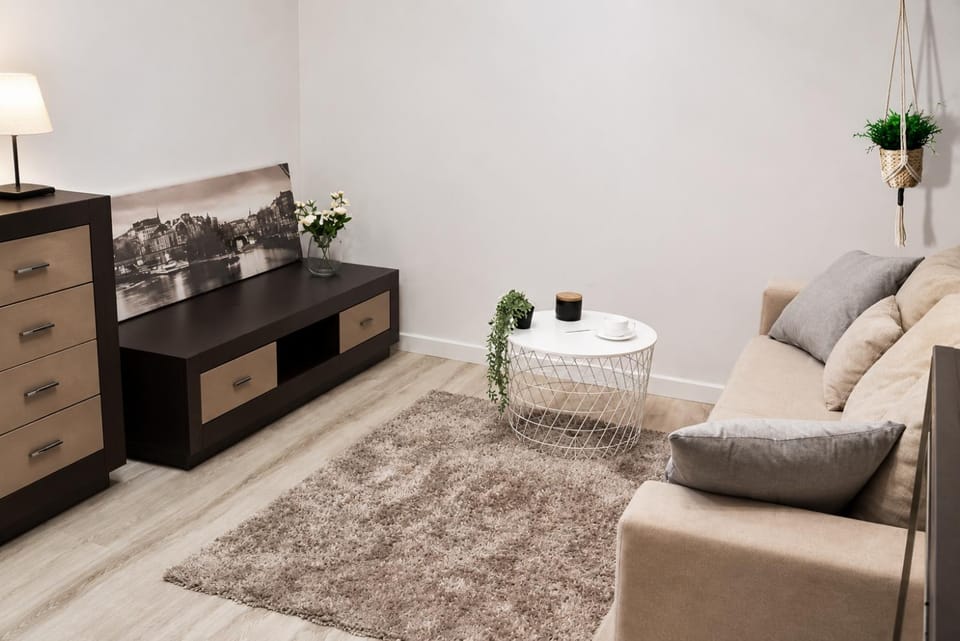 Bed, Living room, Seating area