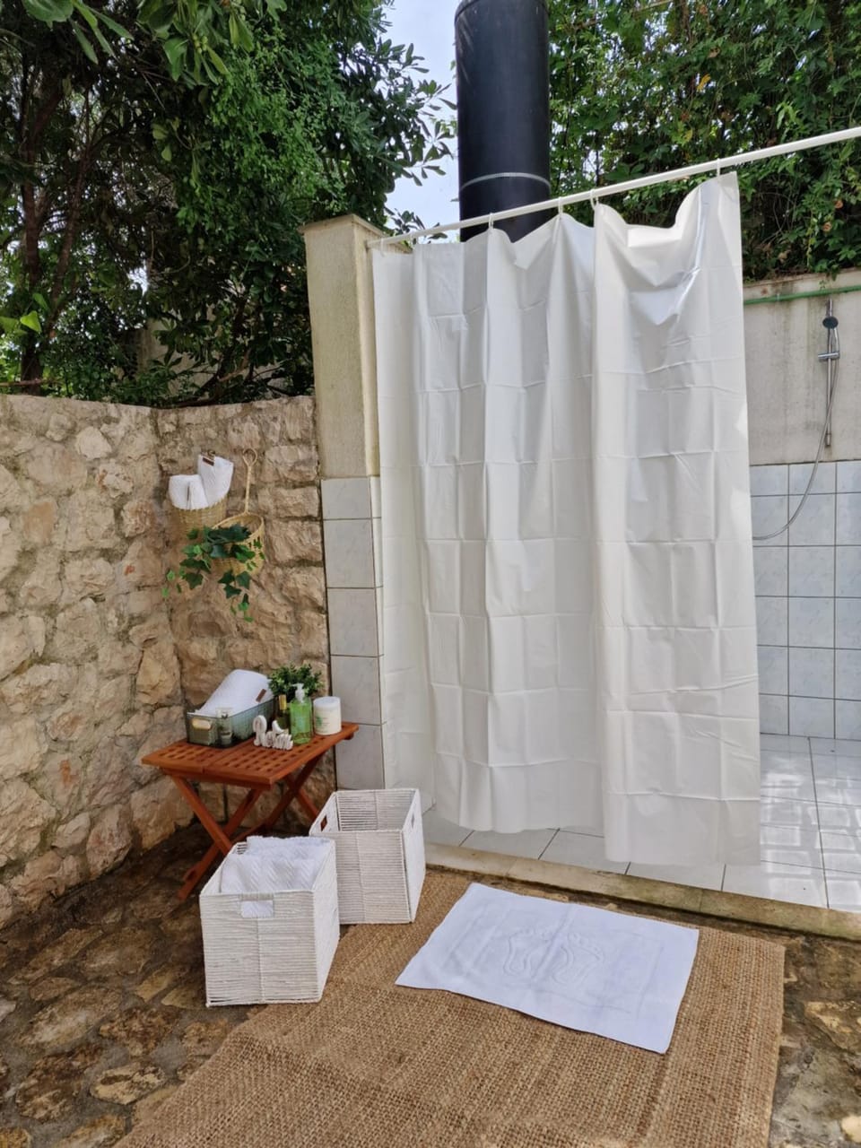 Bathroom, Balcony/Terrace