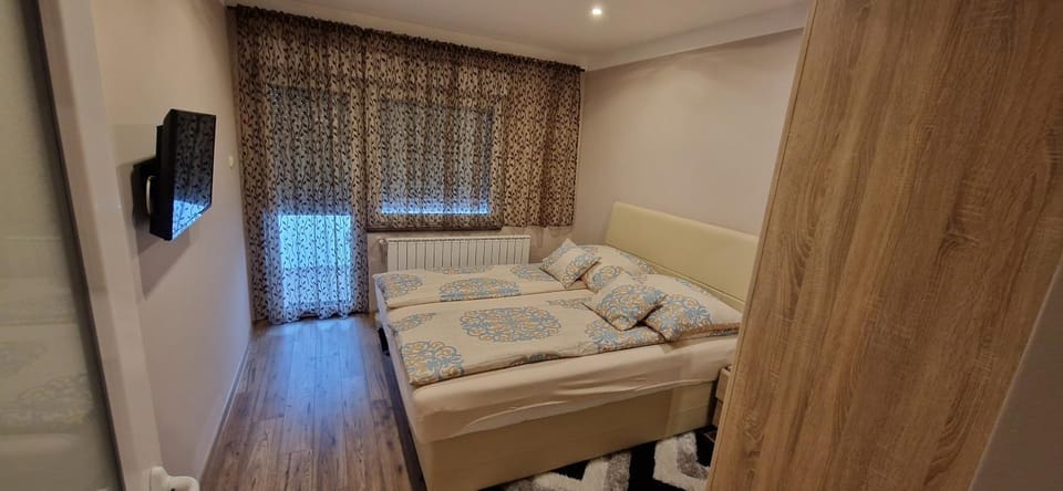 Azra Apartman Apartment in Hungary