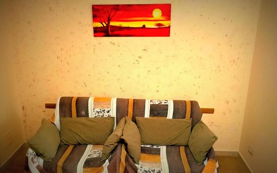 Bed, Living room