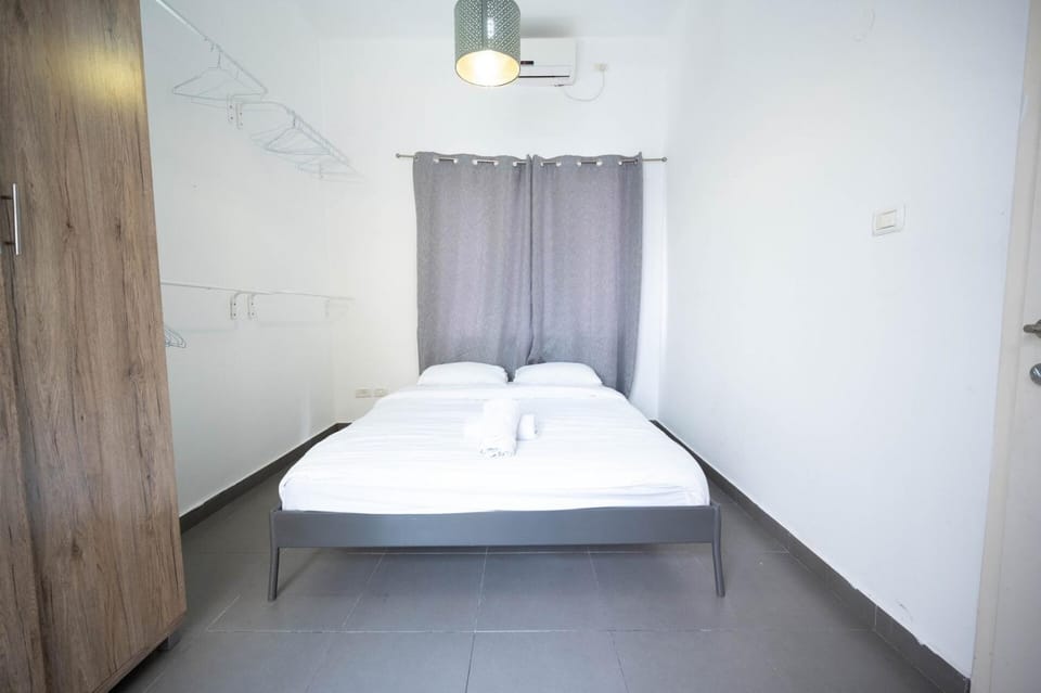 HaYarkon Seaside - - 1 Bedroom & Balcony By Vacay Apartment in Tel Aviv-Yafo