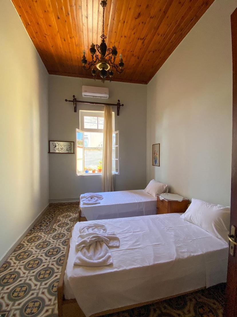 THE NEOCLASSICAL Garden House Villa in Chania