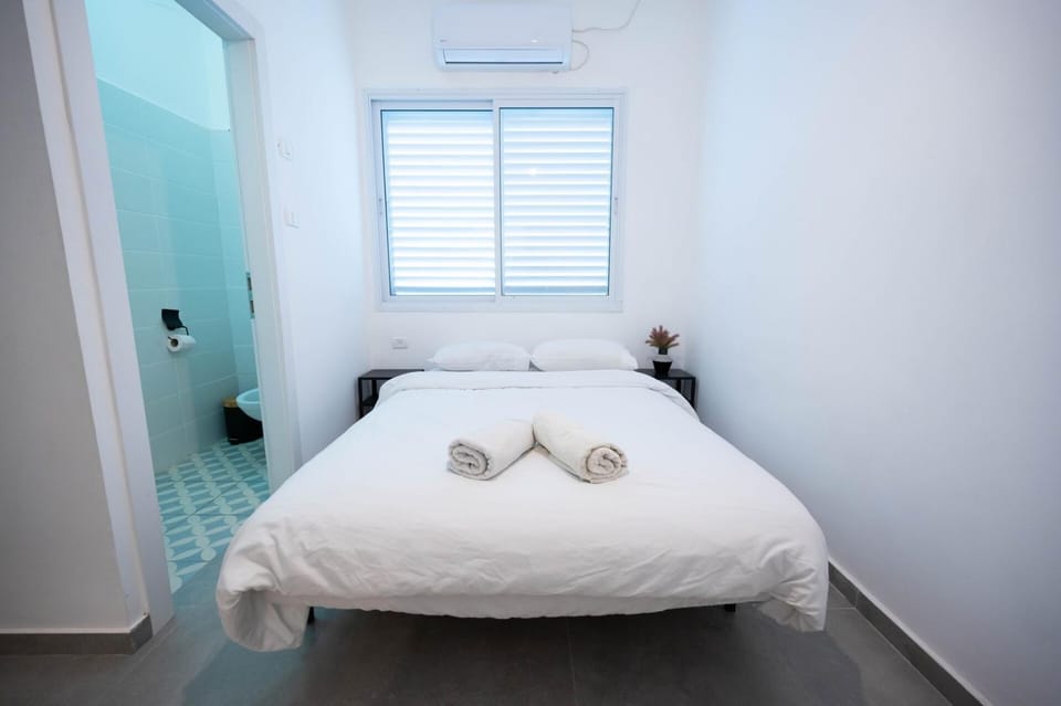 HaYarkon Seaside - 3Bedroom By Vacay Apartment in Tel Aviv-Yafo