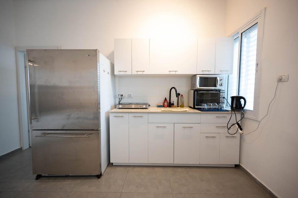 HaYarkon Seaside - 3Bedroom By Vacay Apartment in Tel Aviv-Yafo