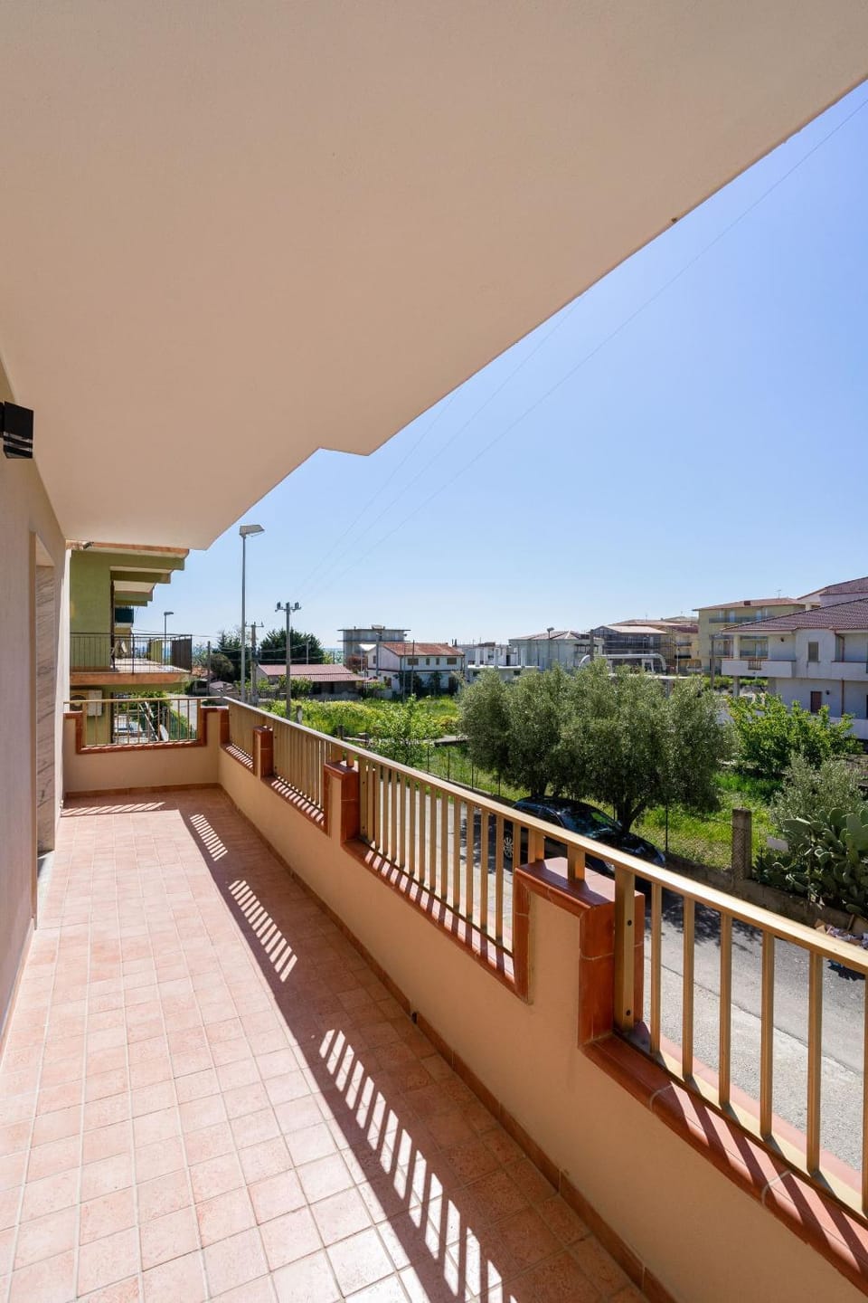 Property building, Day, Natural landscape, View (from property/room), Balcony/Terrace, Balcony/Terrace, Garden view, Quiet street view, Inner courtyard view
