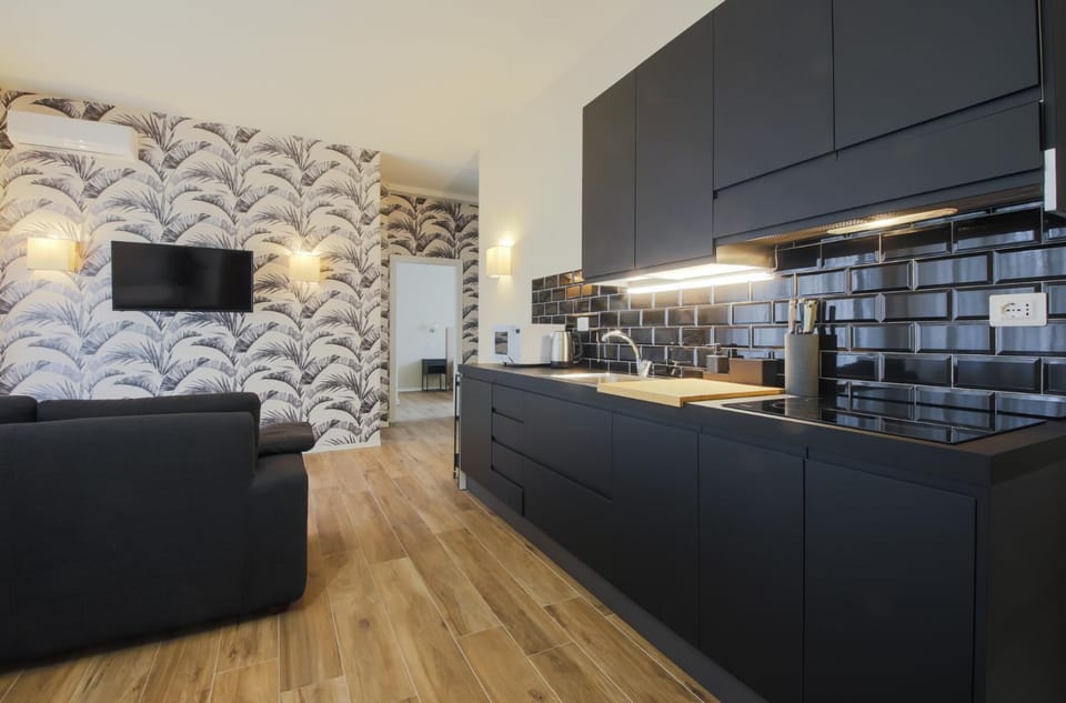 Kitchen or kitchenette