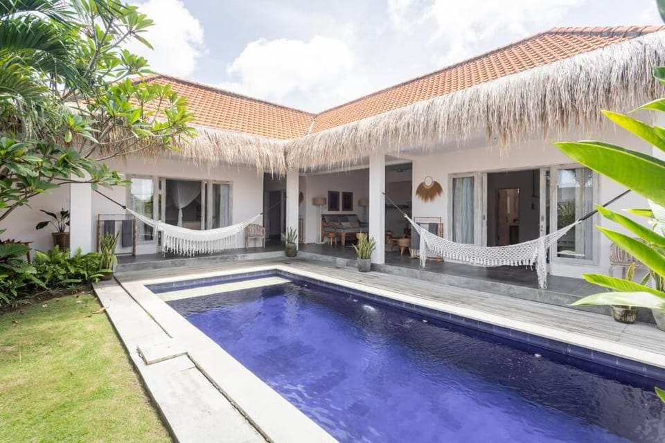 Property building, Patio, Day, Garden, Garden view, Pool view, Swimming pool, Swimming pool