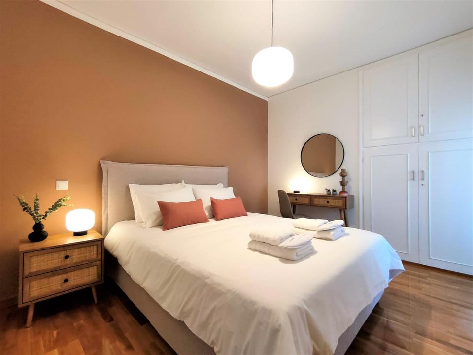 Vouliagmeni Iasonos Residence Central Stylish Flat Apartment in Vouliagmeni