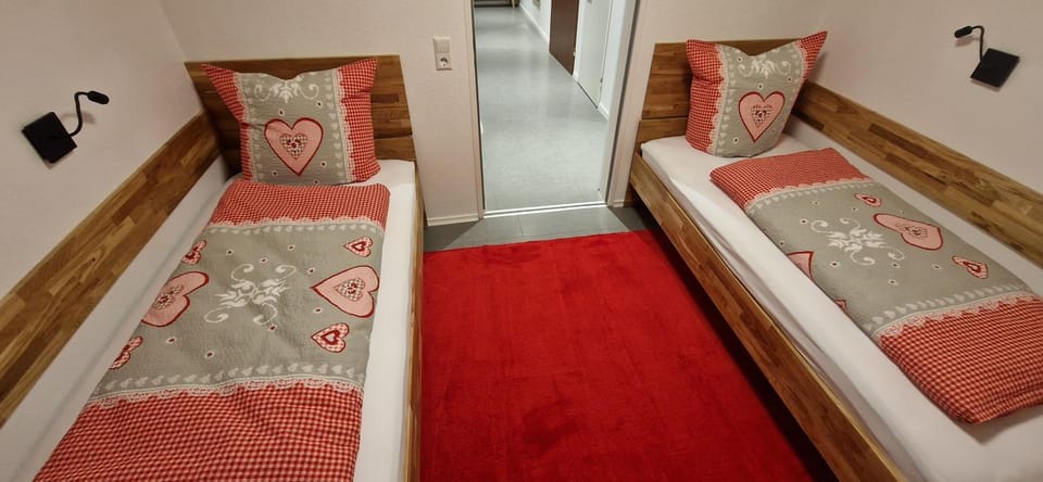 Bedroom, children